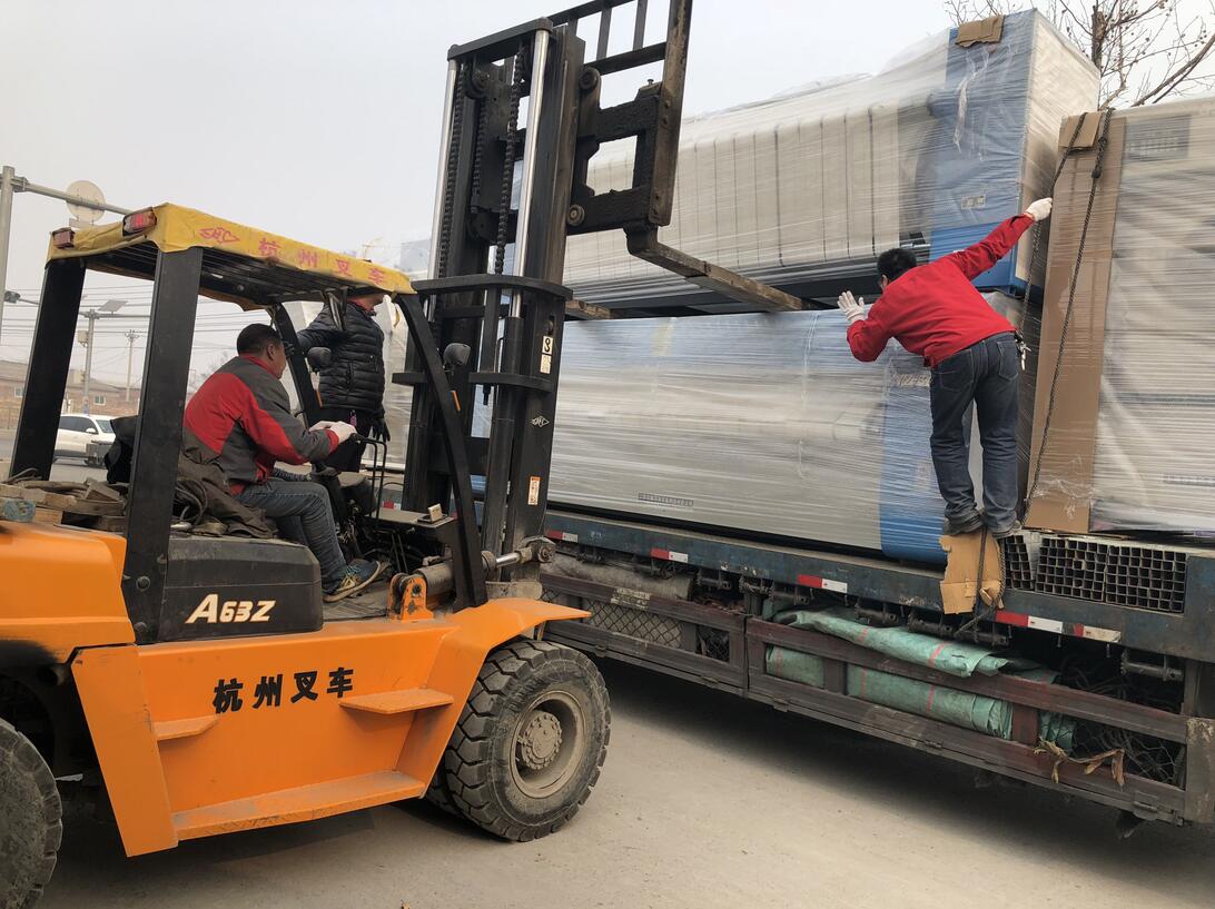 保定洗衣廠(chǎng)洗衣房設(shè)備昨日送貨完畢 保定洗衣廠(chǎng)洗衣房設(shè)備昨日送貨完畢