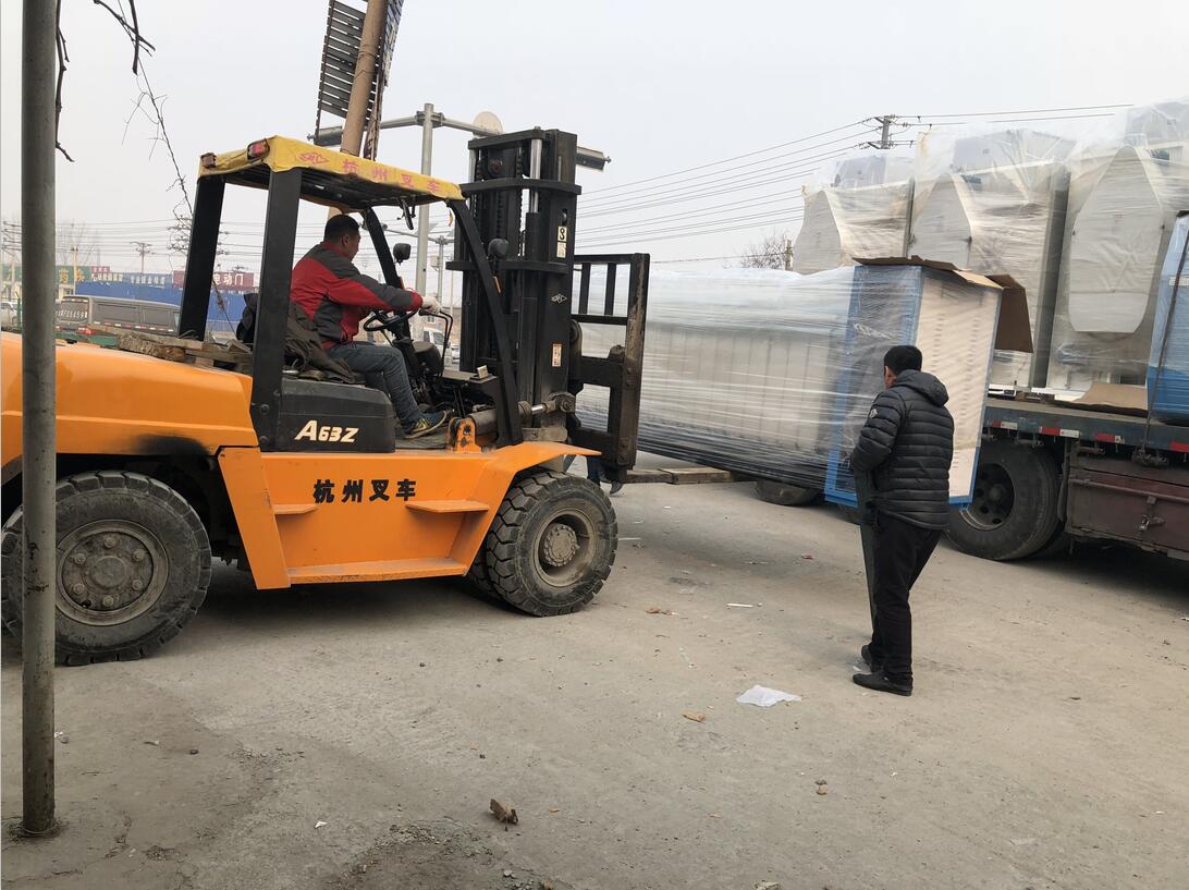 保定洗衣廠(chǎng)洗衣房設(shè)備昨日送貨完畢 保定洗衣廠(chǎng)洗衣房設(shè)備昨日送貨完畢